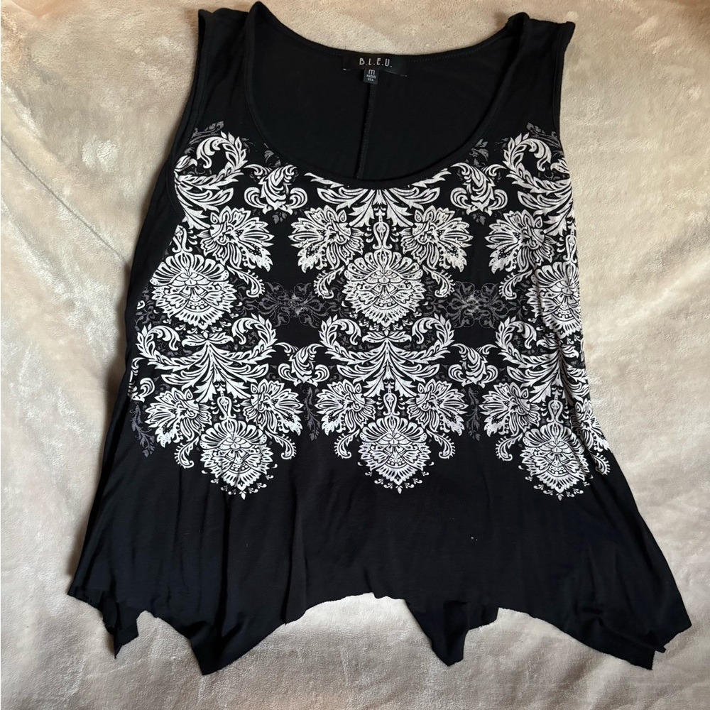 Women's Black and White Patterned beaded Top medium